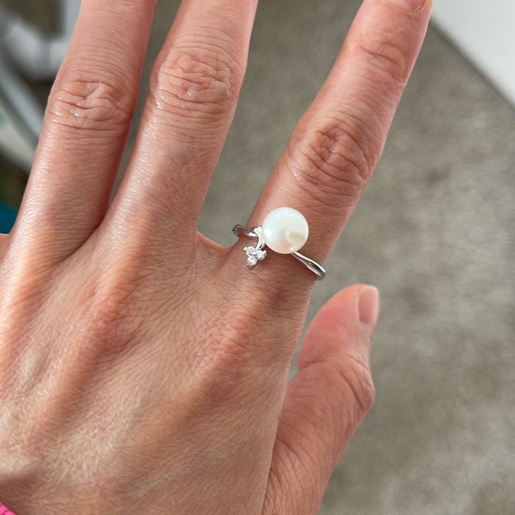 Stackable Pearl Silver Ring Size 5 Preowned